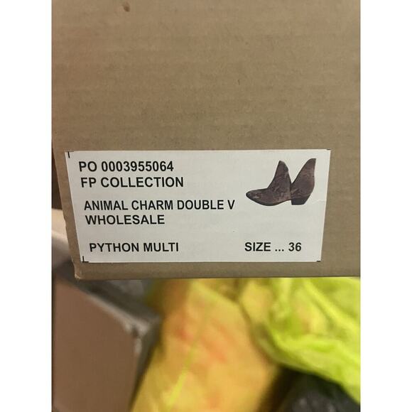 NEW Free People Animal Charm Double V Python Suede Ankle Boots 36 Reg. $158 US 6 - Picture 5 of 5